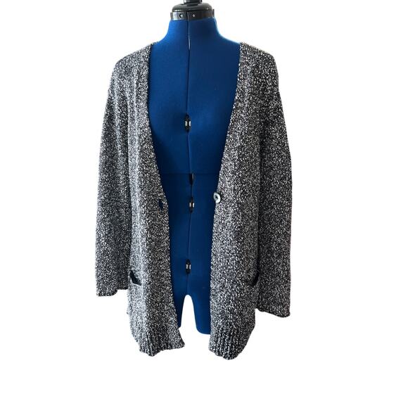 J.Jill Black/White Single Button Cardigan Size MP Petite Minimalist Cottage Easy - Picture 3 of 10